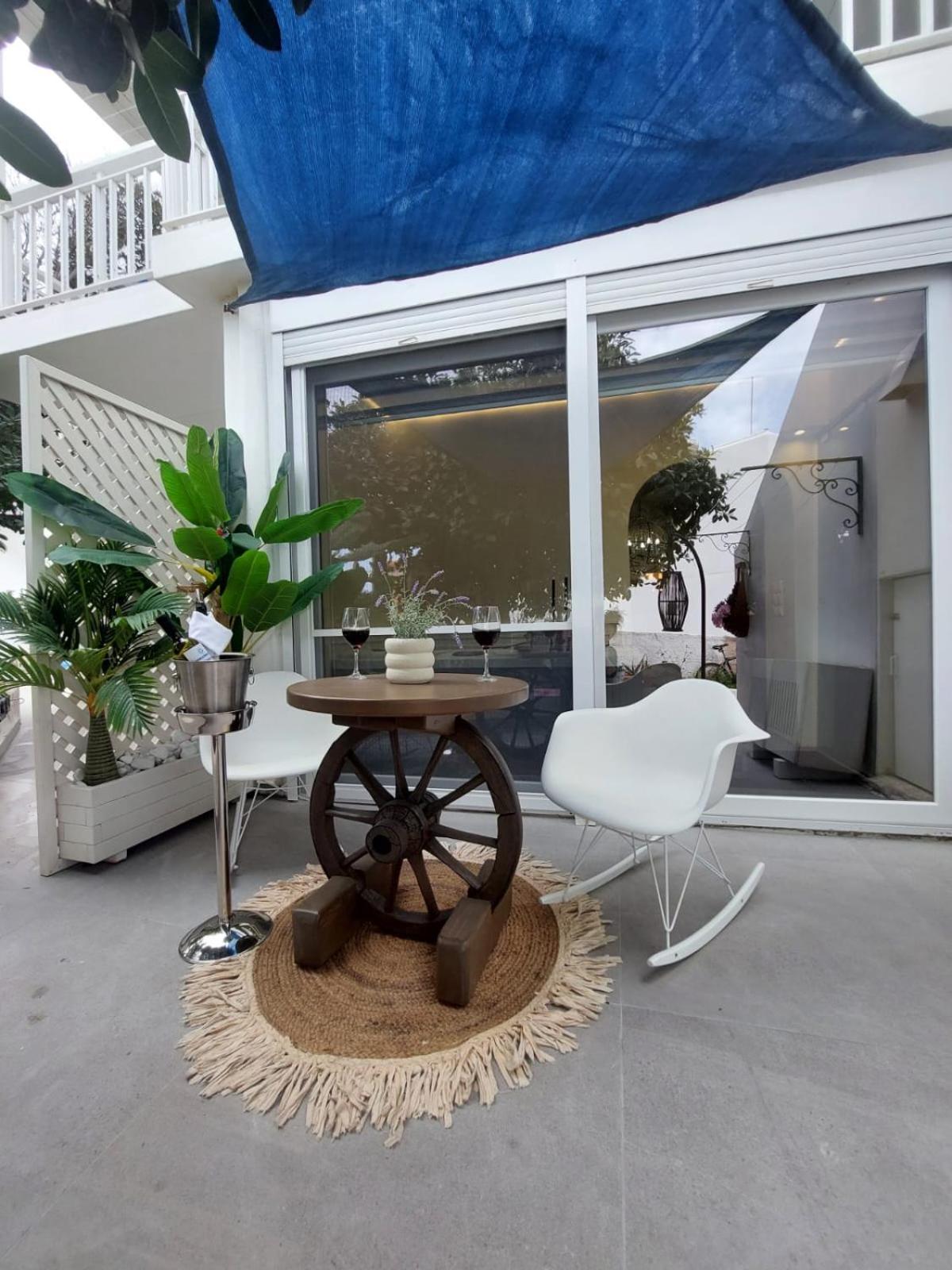 George'S Point Of View Apartment Naousa  Exterior photo
